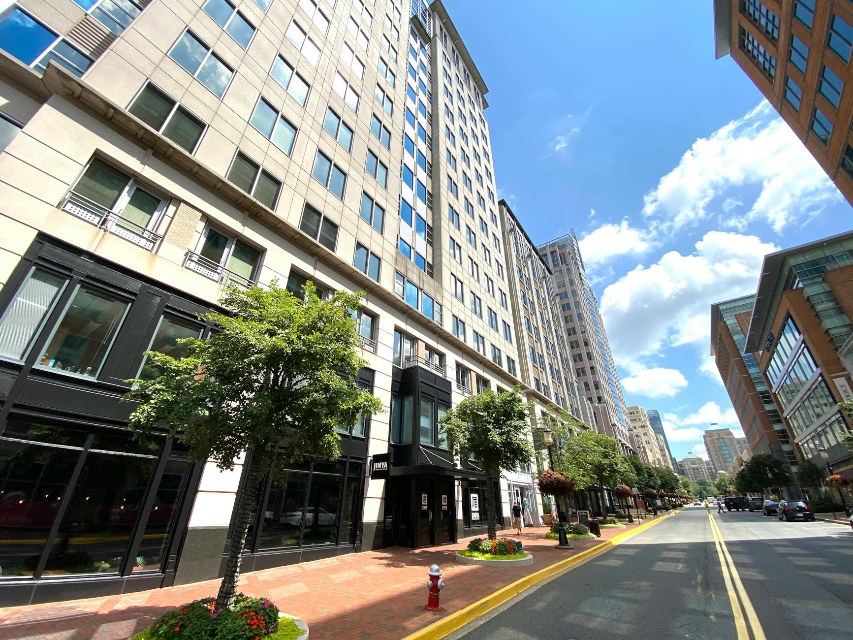 Mở Đầu: Hành Trình Xây Tổ Ấm & Nỗi Lo Chi Phí